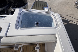 Divine Mer Sea 28ft Boston Whaler Yacht For Sale