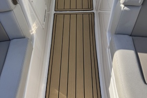 Divine Mer Sea 28ft Boston Whaler Yacht For Sale
