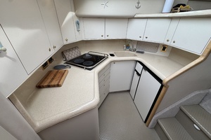 TOOLIN AROUND 37ft Sea Ray Yacht For Sale