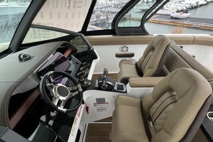 32ft Monterey Yacht For Sale