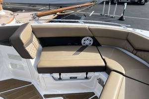 32ft Monterey Yacht For Sale