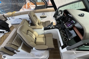 32ft Monterey Yacht For Sale
