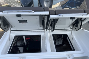 32ft Monterey Yacht For Sale