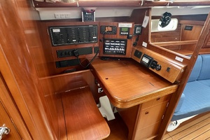 47ft Beneteau Yacht For Sale