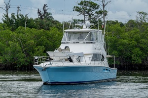 51FT (15.54M) RIVIERA yacht for sale