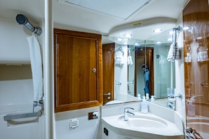 51FT (15.54M) RIVIERA
