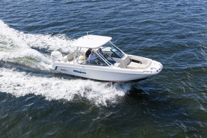230 Vantage 23ft Boston Whaler Yacht For Sale