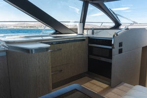 60FT (18.29M) AZIMUT