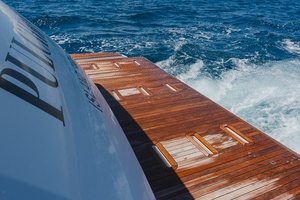 60FT (18.29M) AZIMUT