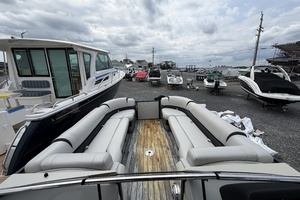 27ft Avalon Yacht For Sale