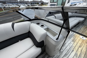 27ft Avalon Yacht For Sale