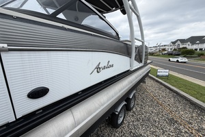27ft Avalon Yacht For Sale
