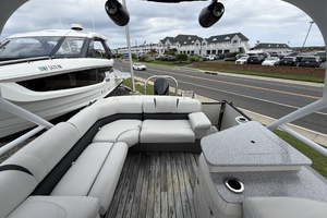 27ft Avalon Yacht For Sale
