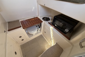 30ft Grady White Yacht For Sale