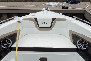 32ft Monterey Yacht For Sale