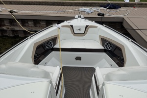 32ft Monterey Yacht For Sale