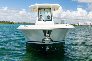 28ft Boston Whaler Yacht For Sale