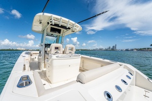 28ft Boston Whaler Yacht For Sale
