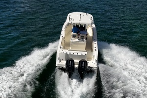28ft Boston Whaler Yacht For Sale