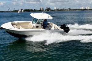 28ft Boston Whaler Yacht For Sale