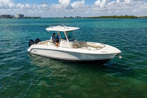 28ft Boston Whaler Yacht For Sale