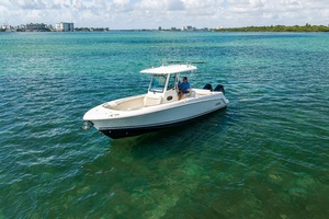 28ft Boston Whaler Yacht For Sale