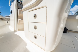 28ft Boston Whaler Yacht For Sale