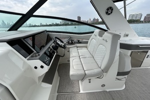 Miss Petunia 32ft Sea Ray Yacht For Sale