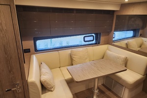 43ft Azimut Yacht For Sale