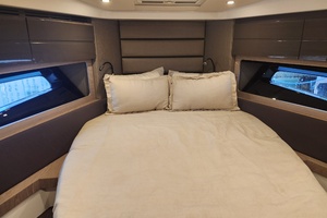 43ft Azimut Yacht For Sale