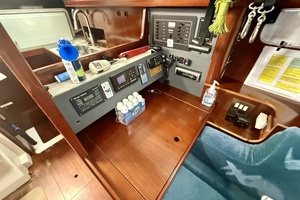 Thalassa 35ft Beneteau Yacht For Sale