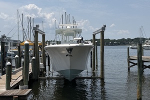 33ft Front Runner Yacht For Sale