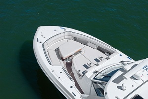 38FT (11.58M) BOSTON WHALER