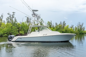 43ft SeaVee Yacht For Sale