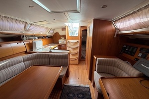 Banana Wind 40ft Jeanneau Yacht For Sale