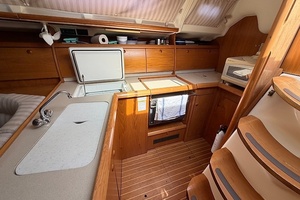 Banana Wind 40ft Jeanneau Yacht For Sale