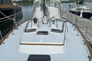 MALAMOK 46ft Little Harbor Yacht For Sale