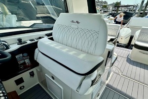 39FT (12.12M) SEA RAY