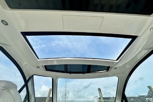 39FT (12.12M) SEA RAY