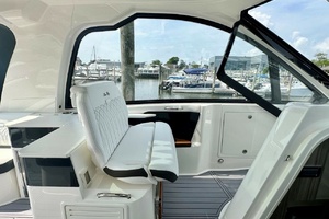 39FT (12.12M) SEA RAY
