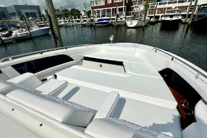 39FT (12.12M) SEA RAY
