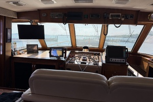 Resolute 63ft Hatteras Yacht For Sale