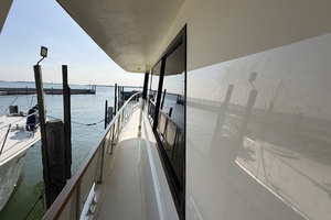 Resolute 63ft Hatteras Yacht For Sale