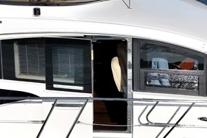 58FT (17.78M) SEA RAY