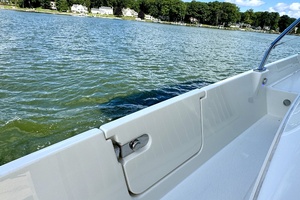58FT (17.78M) SEA RAY
