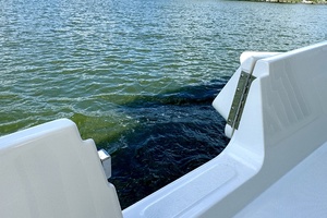 58FT (17.78M) SEA RAY