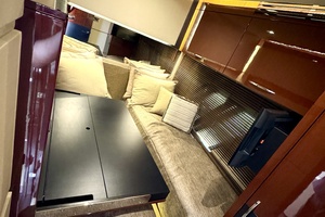 58FT (17.78M) SEA RAY