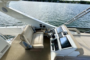 58FT (17.78M) SEA RAY