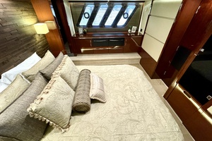 58FT (17.78M) SEA RAY