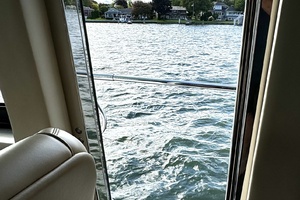 58FT (17.78M) SEA RAY